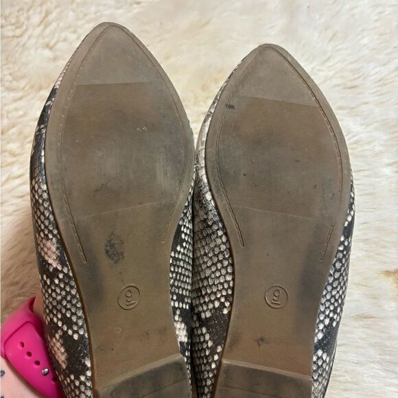 Universal Thread Faux Snakeskin Flats Women's Slip On Shoes Size 9 - Picture 8 of 9